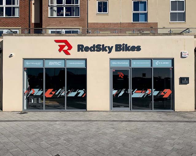 We offer head to toe beauty treatments, as well as our extremely popular wellbeing services including hypnotherapy, meditation, laughing yoga, corporate programmes and retreats