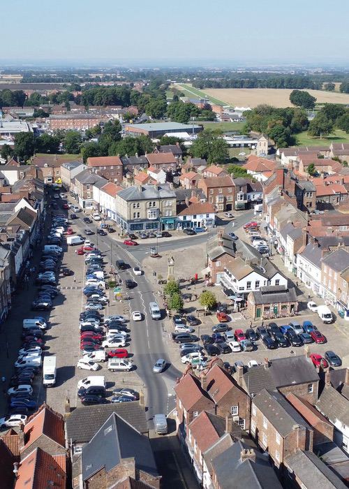 visit_thirsk_town_002