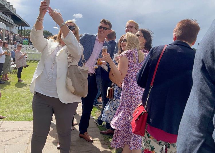 visit_thirsk_town_063