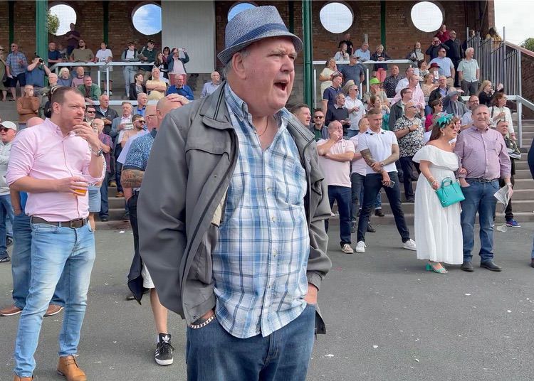 visit_thirsk_town_113