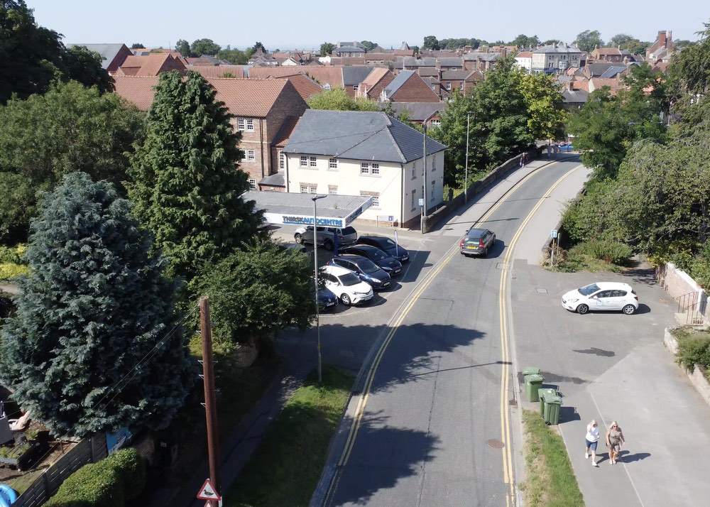 visit_thirsk_town_104